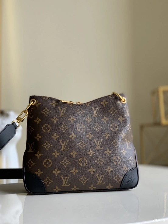 PM VUITTON LOUIS ODÉON 0814